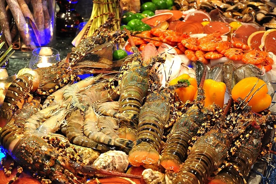 Hải sản tươi sống với giá cả phải chăng
