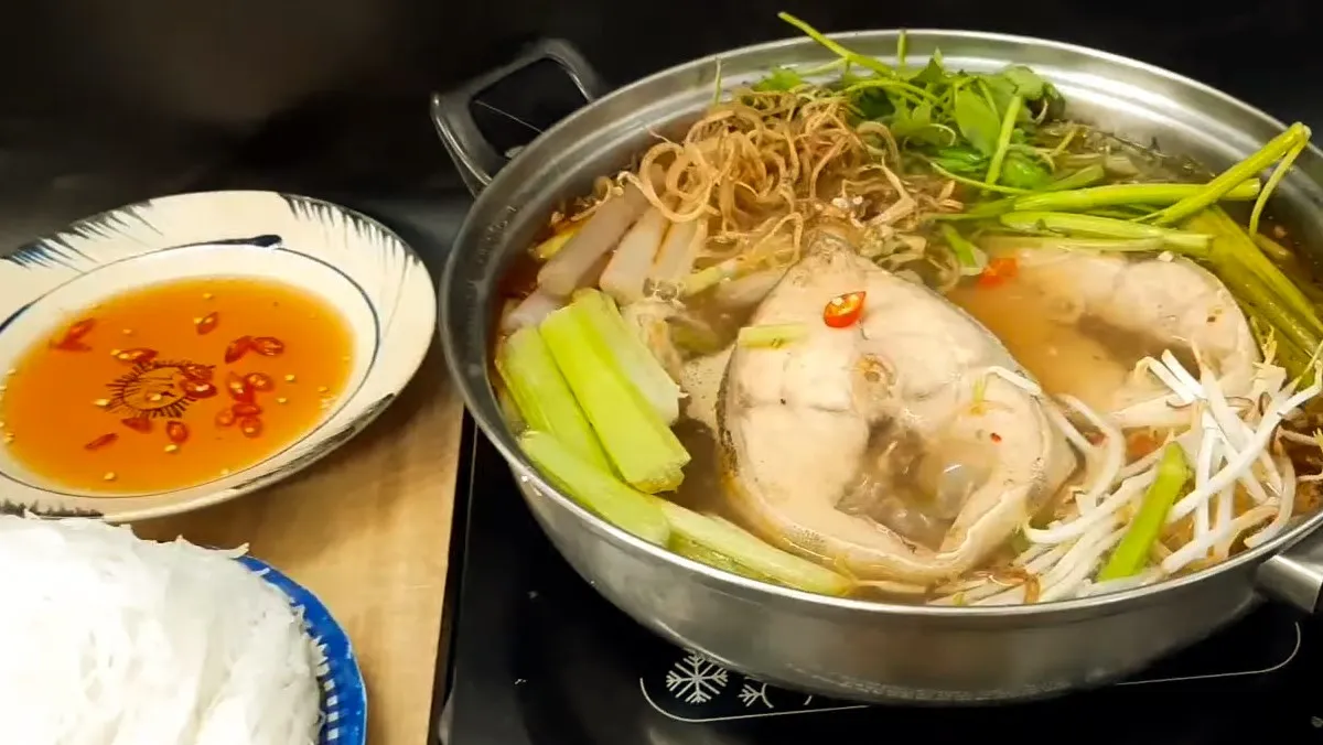Nồi lẩu cá đốp thơm ngon chờ bạn thưởng thức